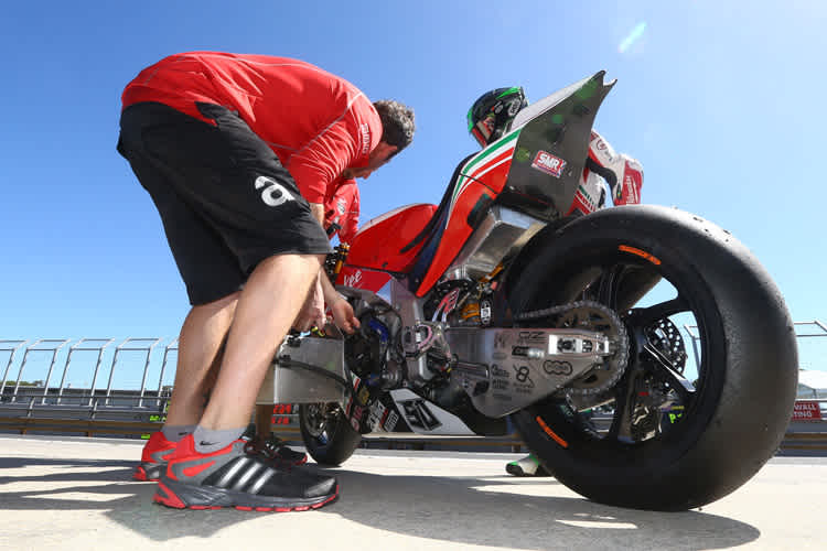 «Die Aprilia hat viel Potenzial», glaubt Eugene Laverty