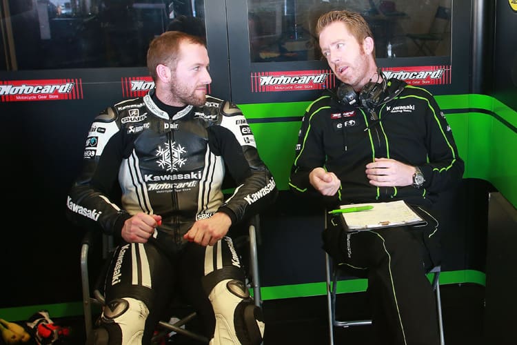 Tom Sykes (li.) mit seinem Crew-Chief Marcel Duinker