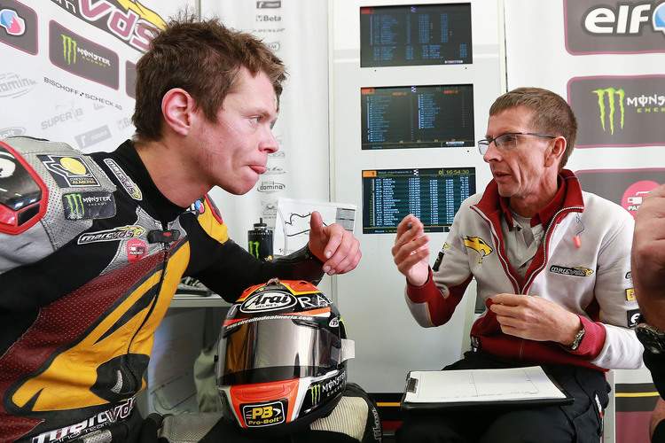 Moto2-Weltmeister Tito Rabat mit Crew-Chief Pete Benson