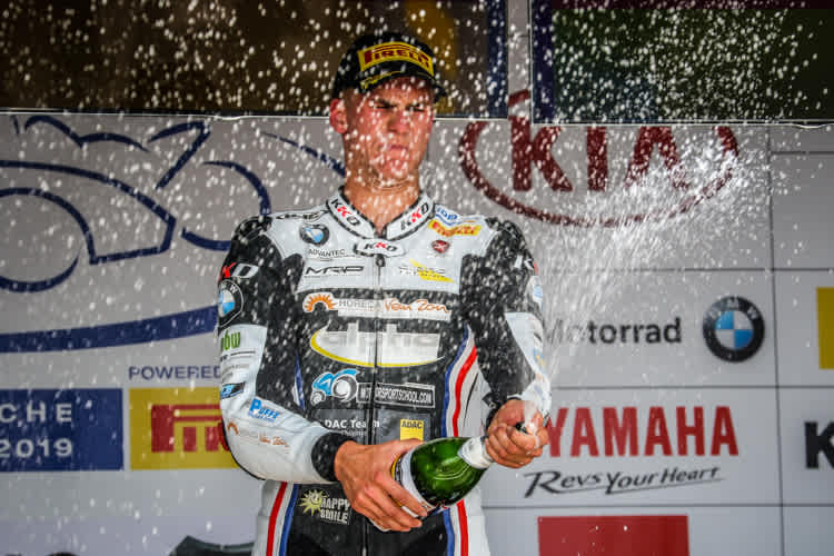 Sektdusche mit Puffe