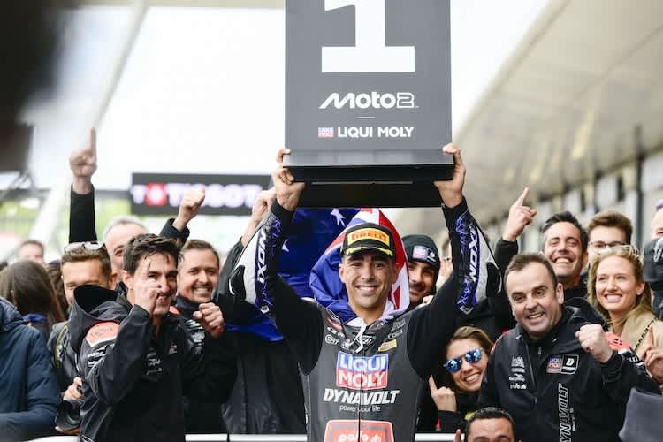 Mit Senna Agius hat das Intact-GP-Team seine helle Freude