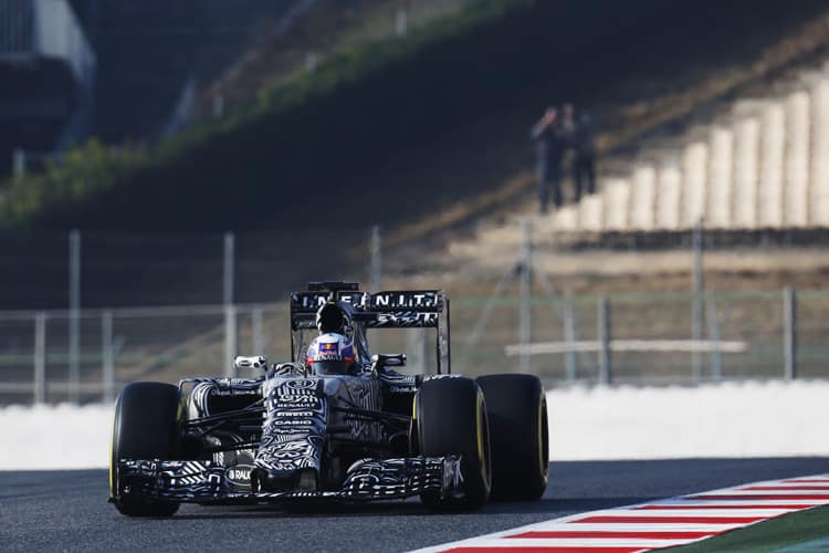 Daniel Ricciardos Prognose lautet: «Ich glaube, dass Mercedes wohl immer noch vorne ist, hinten wird es zwischen Ferrari, Red Bull Racing und Williams eng»