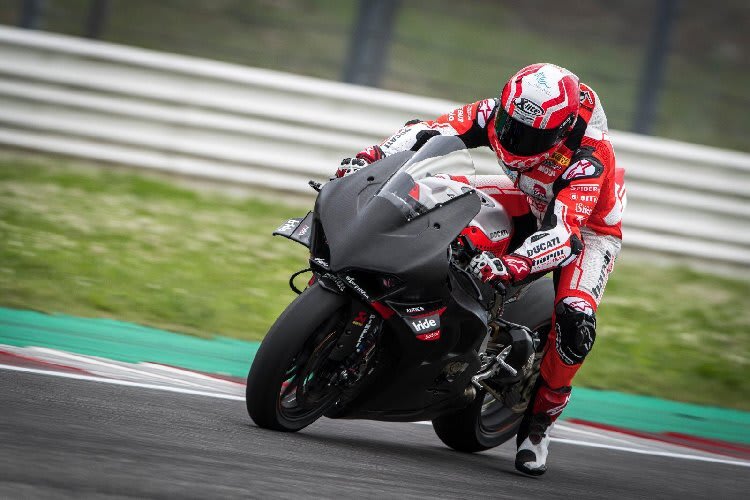 Michael Rinaldi probierte in Misano neue Showa-Lösungen aus