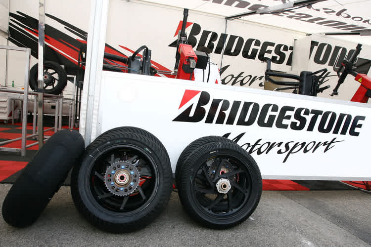 Bridgestone: Auch 2010/11 MotoGP-Alleinausrüster
