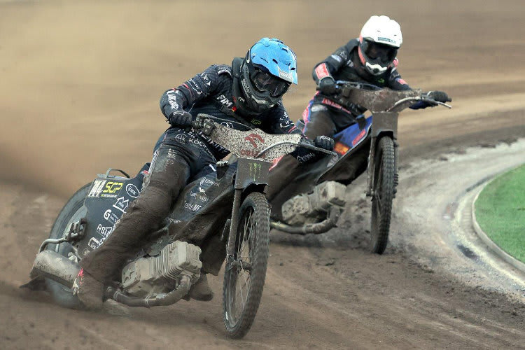 Kai Huckenbeck, hier vor Leon Madsen