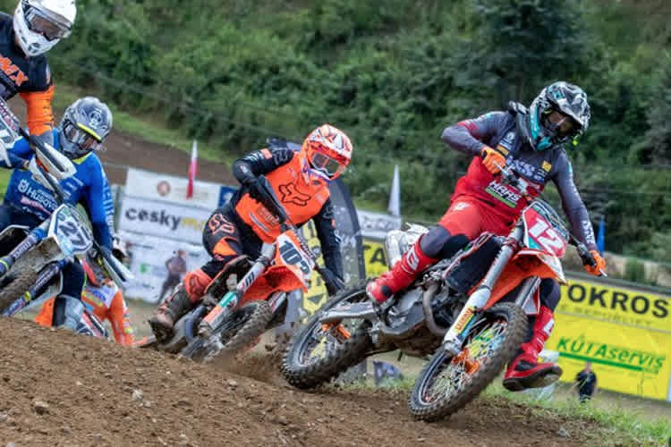 Max Nagl startet in Loket mit dem 'redplate' des Meisterschaftsführenden