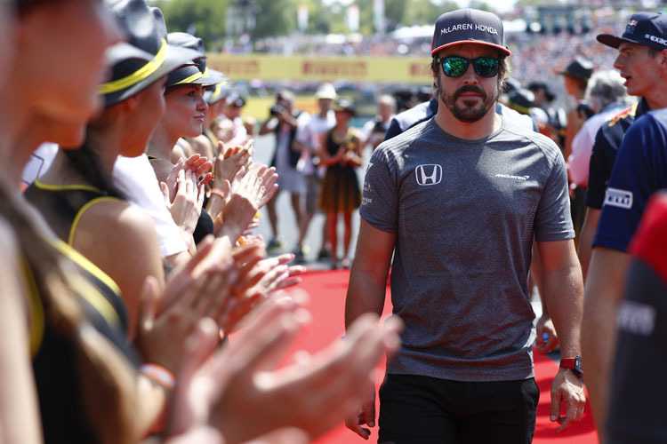 Fernando Alonso muss sich entscheiden  