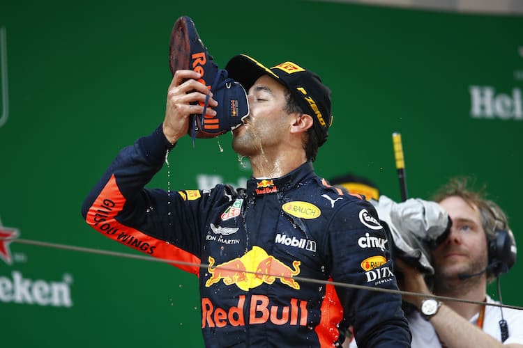 Klar durfte das Rennstiefel-Schlürfen nicht fehlen