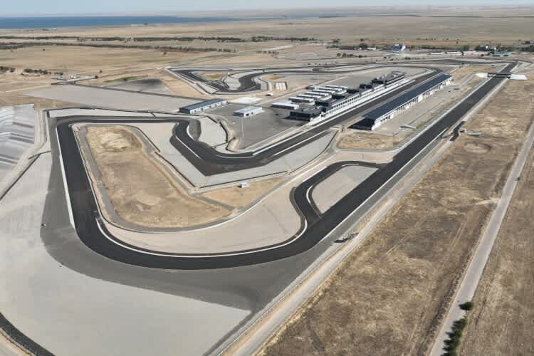 Fährt die MotoGP 2024 endlich am Sokol International Racetrack?