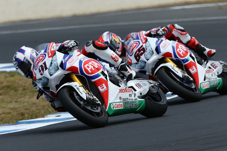 Leon Haslam (91) und Jonathan Rea haben mit der Honda auf einigen Strecken einen schweren Stand