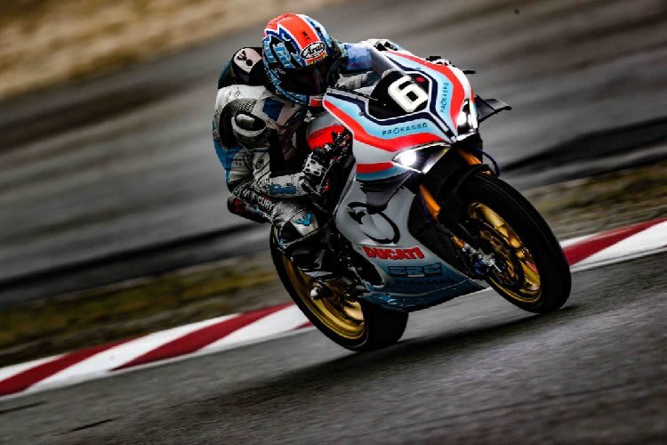 Die Ducati V4R von ERC