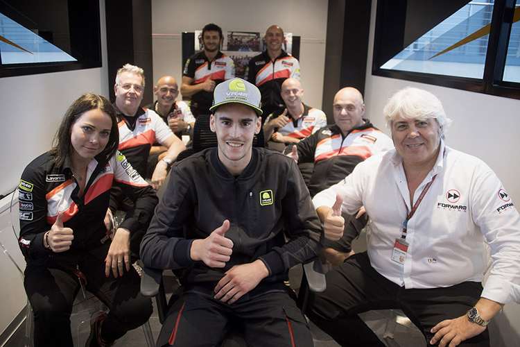 Teammanagerin Milena Körner, Stefano Manzi und Teamchef Giovanni Cuzari