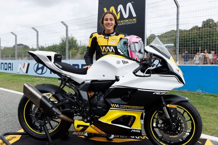 Beatriz Neila startet im Yamaha-Werksteam in die Debüt Saison der Frauen-WM