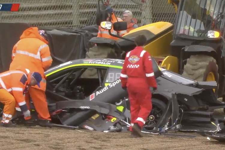 Pietro Fittipaldi nach dem Crash