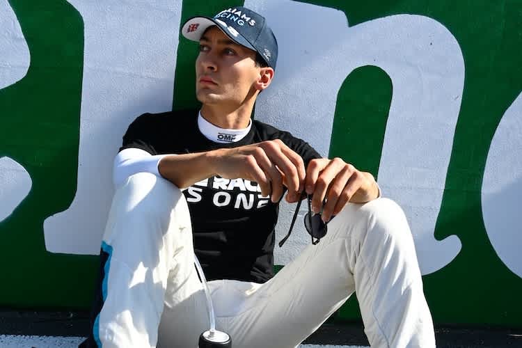 George Russell bringt Lewis Hamilton in eine schwierige Situation