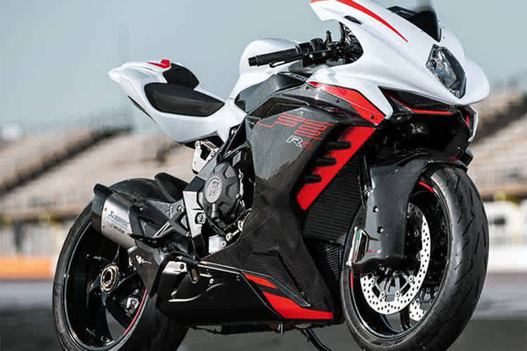 Die MV Agusta F3 800 bekam eine neue Verkleidung