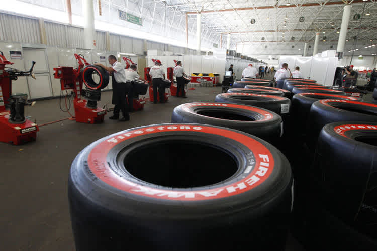 Hier werden bald andere Gummis montiert