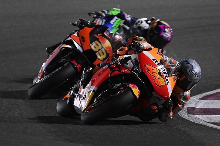 Pol Espargaro vor Brad Binder