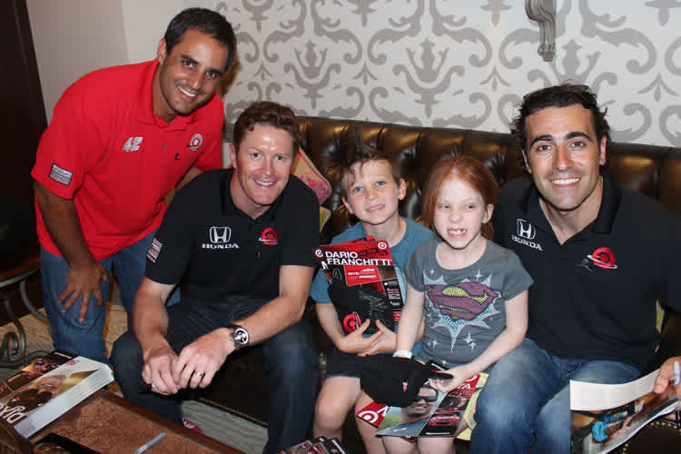 Juan Pablo Montoya (links) mit Scott Dixon und Dario Franchitti (rechts) 