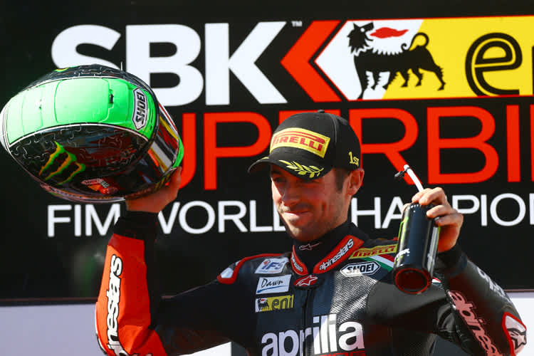 Rang 3 war von Eugene Laverty (Aprilia) hart erkämpft