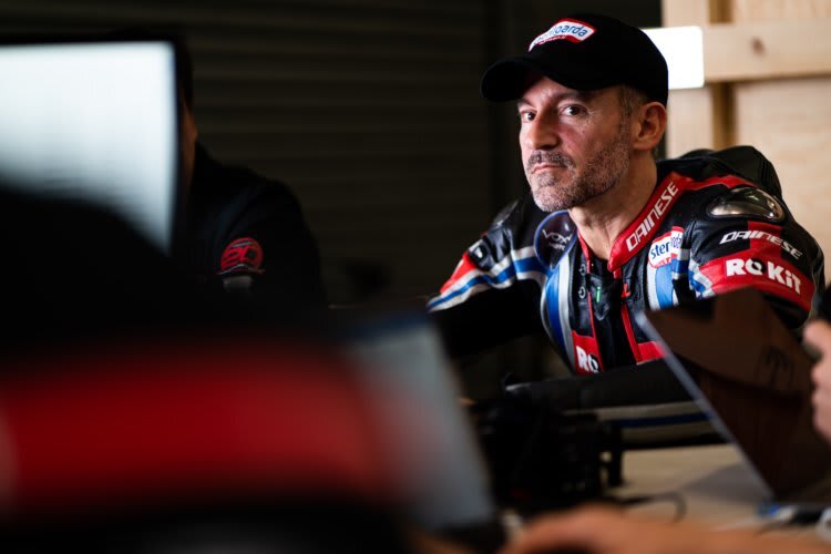 Max Biaggi wartet auf seinen Einsatz