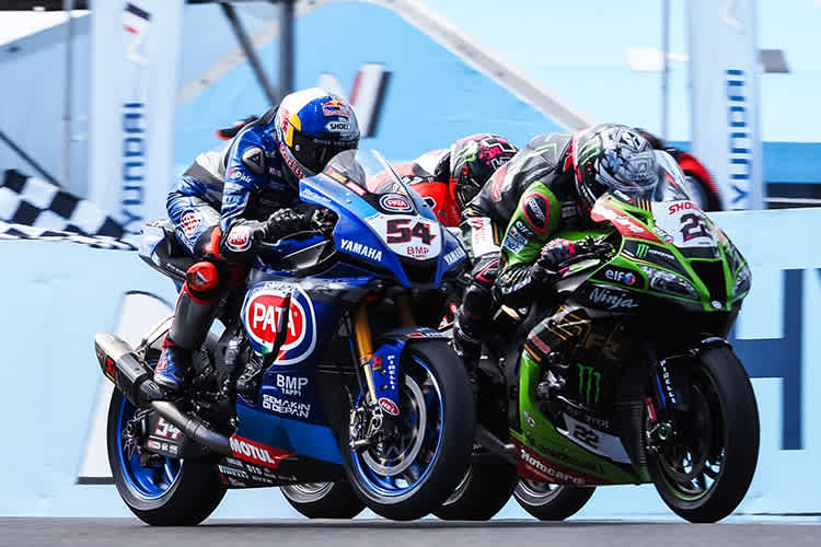 Toprak Razgatlioglu (54) gewann sein erstes Rennen für Yamaha