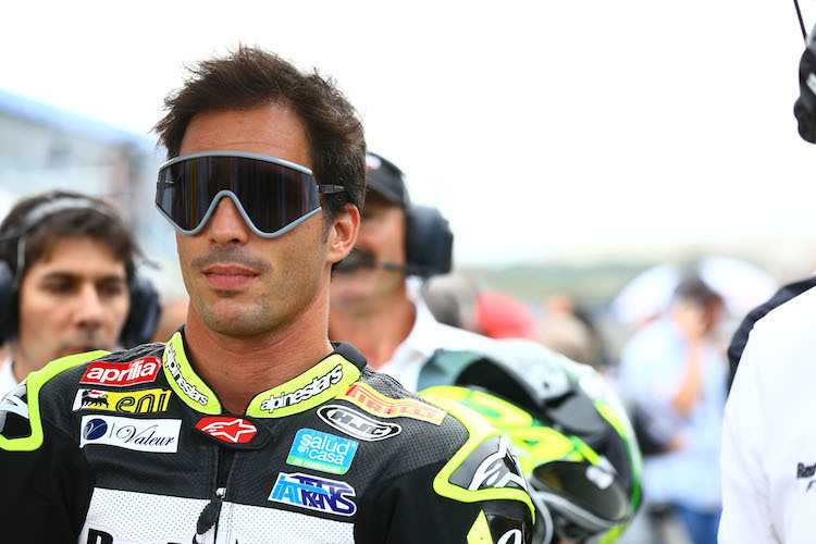 Toni Elias ist ein leidenschaftlicher Brillenträger