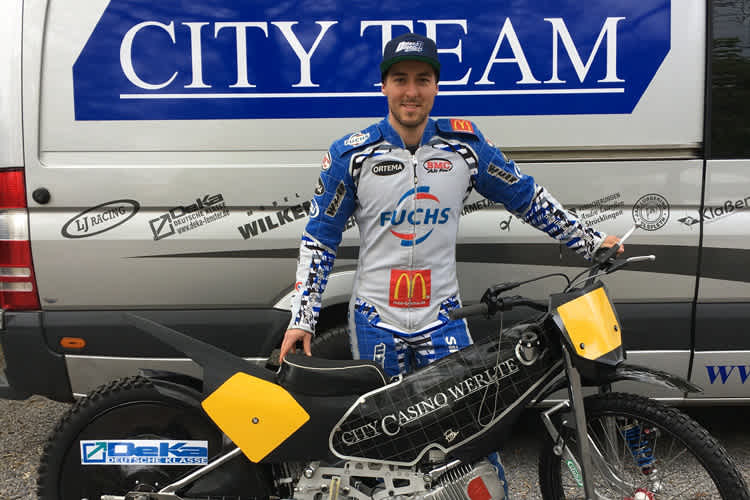 Max Dilger testete erstmals sein neues Bike