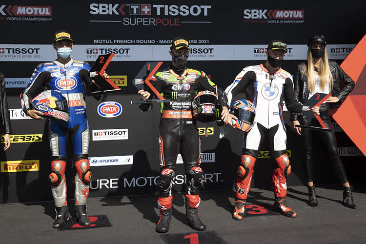 Die erste Startreihe: Razgatlioglu, Rea und Sykes (v.l.)