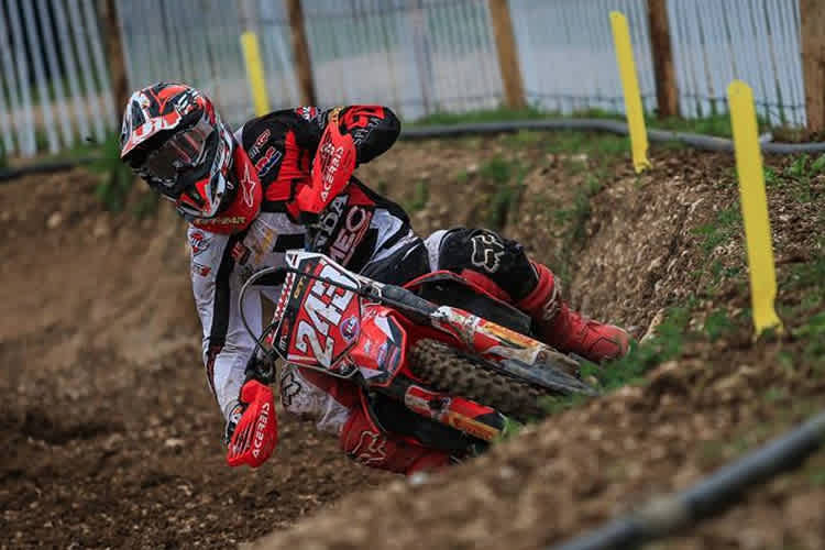 Tim Gajser steht in Matterley Basin auf Pole