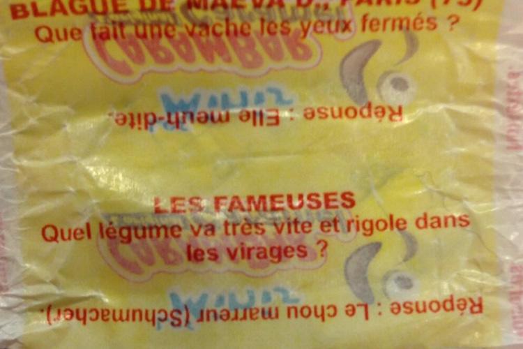 Der skandalträchtige Spruch auf der Innenseite des Karamelbonbons