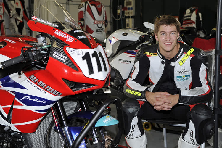 Michi Ranseder mit neuem Arbeitsgerät