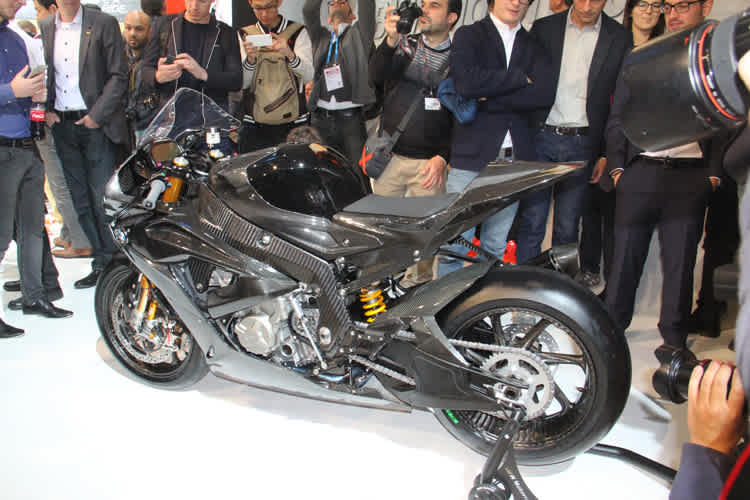 BMWs Konter gegen die Ducati 1299 Superleggera: HP4 Race