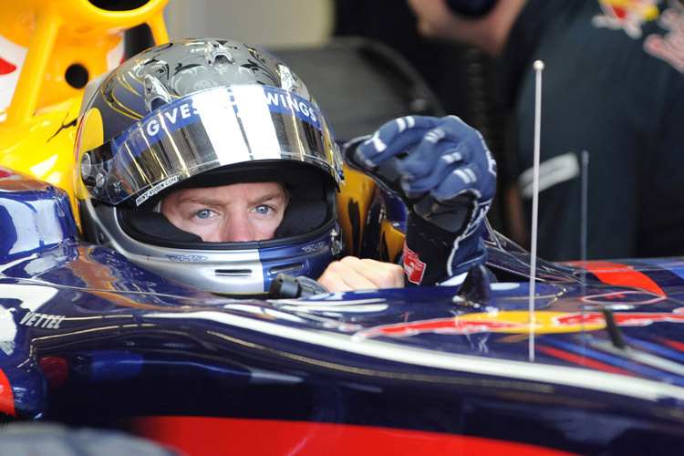 Sebastian Vettel mit Motorschaden