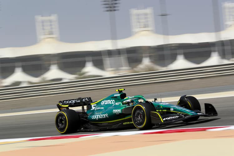 Sebastian Vettel mit seinem Aston Martin