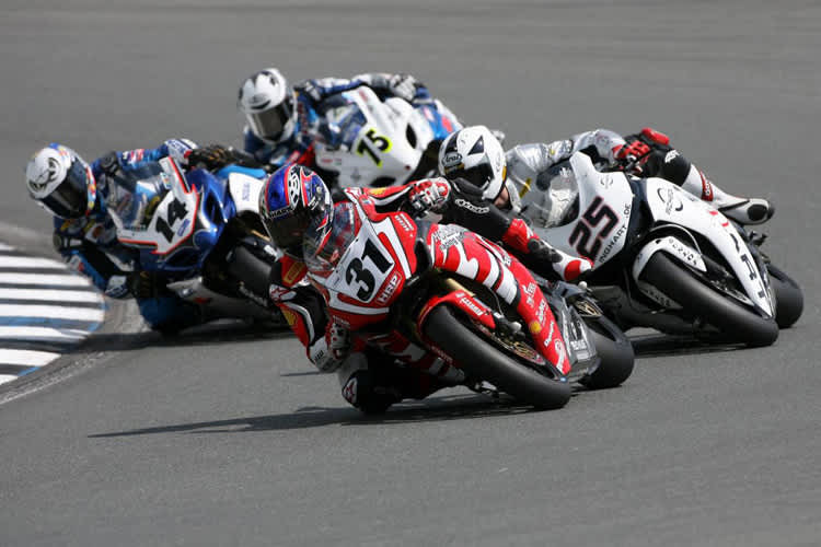 Muggeridge vor Smrz, Stamm und Rizmayer