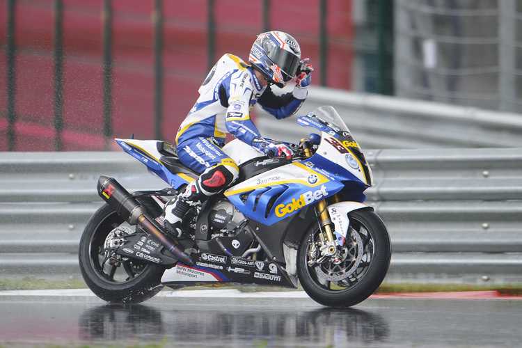 Marco Melandri ging in Moskau übers Wasser