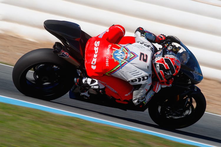 Seit Mittwoch fährt Leon Camier die MV Agusta F4RR 