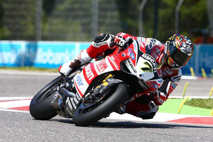 An Chaz Davies’ Bike harmonieren Motorbremse, Kupplung und Federbein nicht perfekt