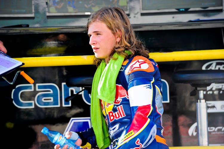 Karel Hanika: Titelfeier an der Boxenmauer