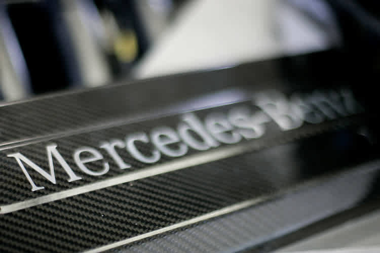 Bislang verzichten die Mercedes-Werksfahrer auf einen neuen Motor