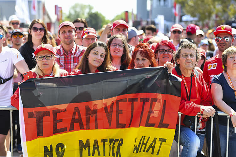 Sie halten fest zu Sebastian Vettel