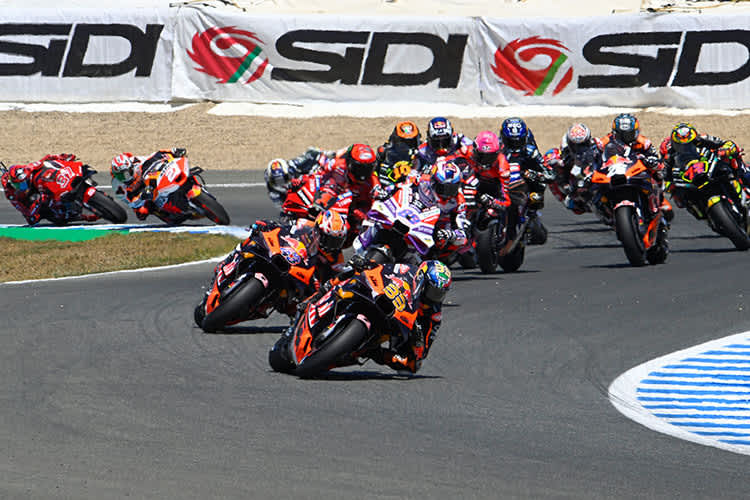 Sprint Race in Jerez: Brad Binder und Jack Miller auf KTM an der Spitze