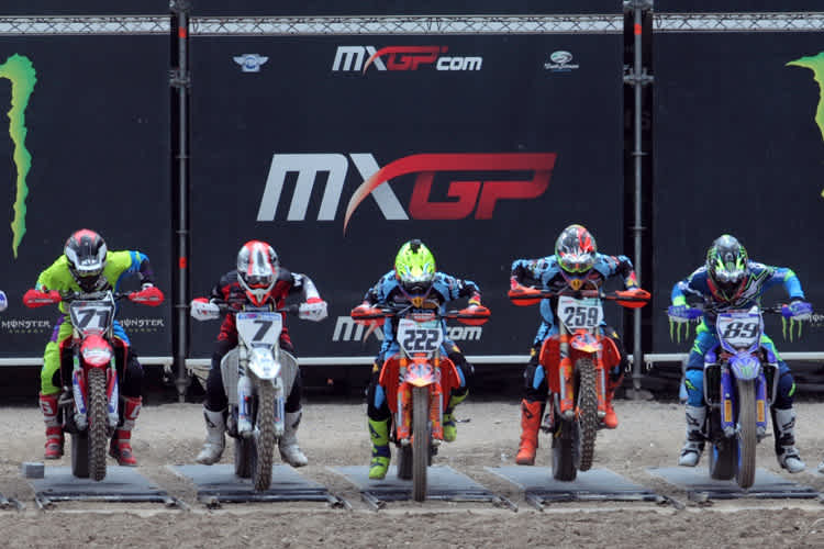 Antonio Cairoli am Start in Trentino