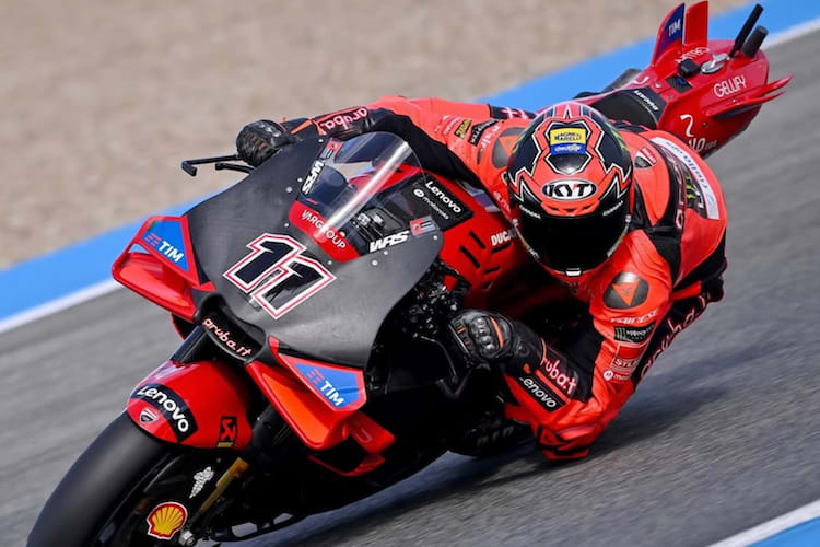 Nicolò Bulega bei seiner Premiere mit der Ducati Desmosedici in Jerez