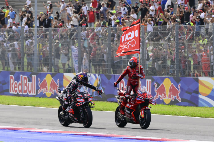 Jorge Martin (li.) wechselte für 2025 zu Aprilia, Marc Marquez kam ins Ducati-Werksteam