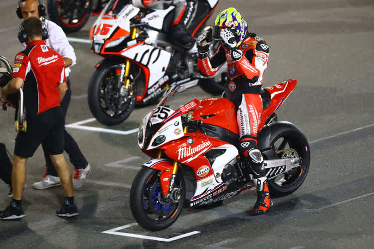 Joshua Brookes spricht mit Toth  Yamaha