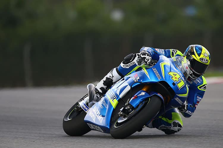 Aleix Espargaró auf der GSX-RR mit verbessertem Motor