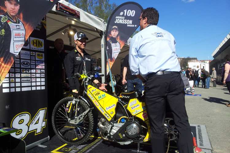 Tampere-GP: Martin Smolinski im Gespräch mit dem Schiedsrichter