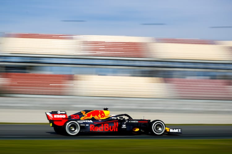 Max Verstappen beim Formel-1-Wintertest im Februar vor leeren Rängen in Barcelona